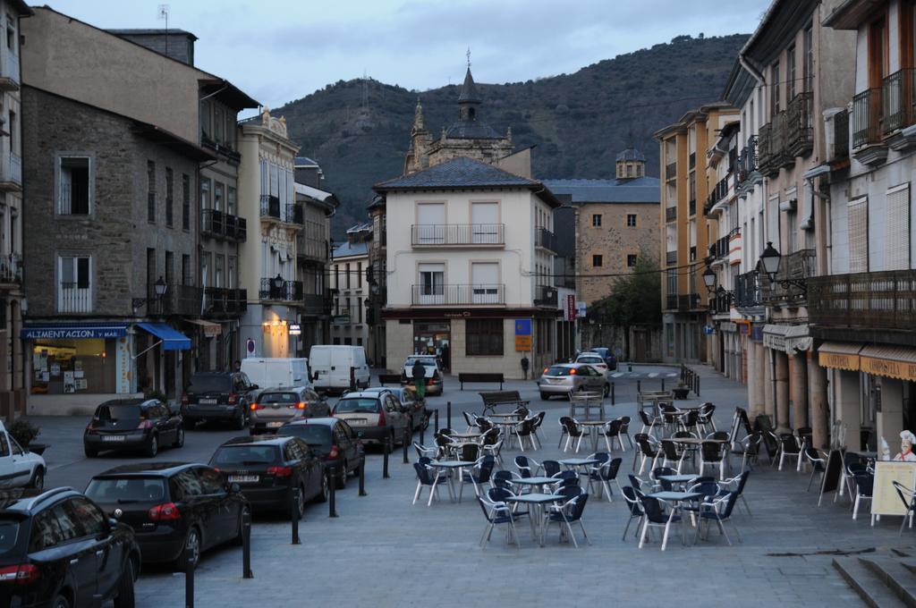 Venecia Bed&Breakfast Villafranca Del Bierzo Dış mekan fotoğraf